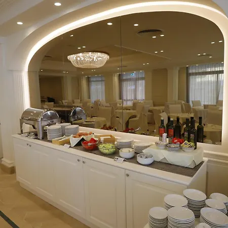 Hellenia Yachting Hotel & Spa-3