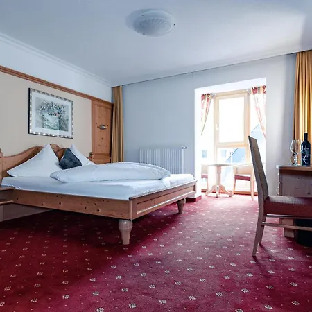 Hotel Alpina-2