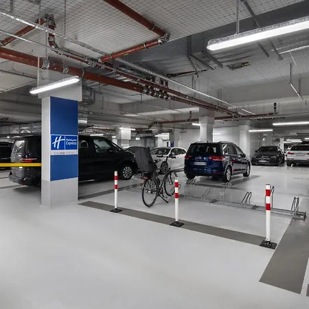 Holiday Inn Express Munich City West By Ihg-3