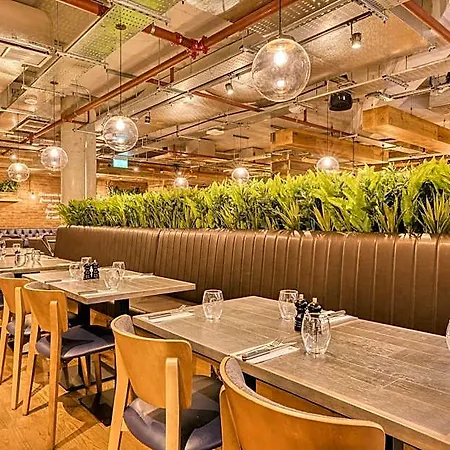Premier Inn London Paddington-3