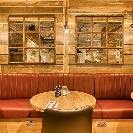 Premier Inn London Paddington-3