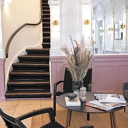 Hotel Hamlet-2