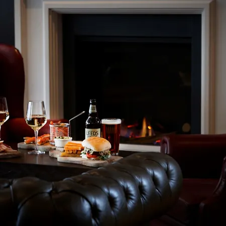 Clayton Hotel, Leeds-3