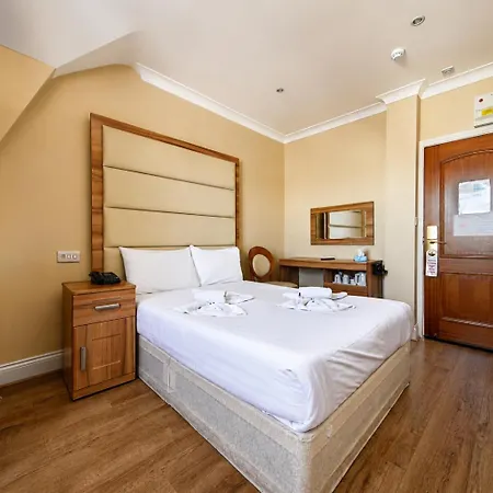 Royal Eagle Hotel-3