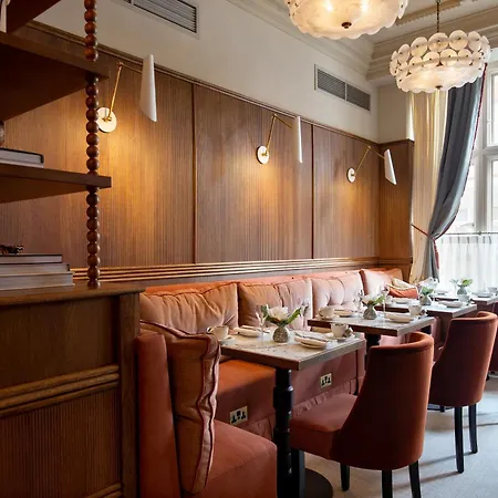 The Capital Hotel, Apartments & Townhouse - Small Luxury Hotels Of The World-2