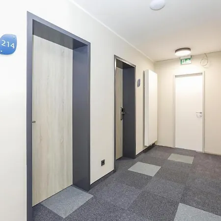 Smart Stay Hotel Station-2
