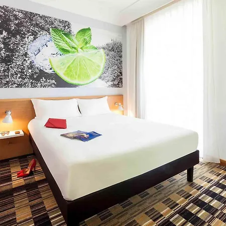 Ibis Styles Napoli Garibaldi-3