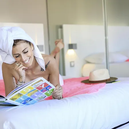 Ibis Styles Menton Centre-2