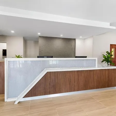 Roundhouse Suites-3