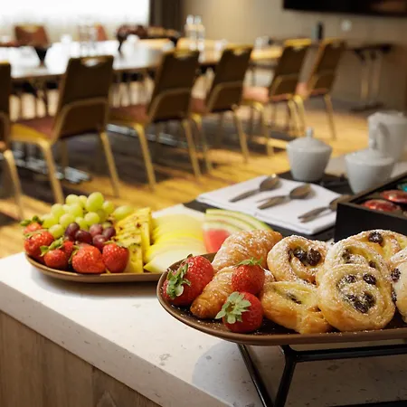 Doubletree By Hilton Glasgow Central-3