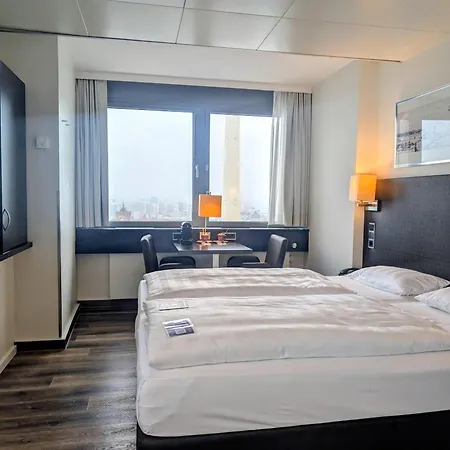 Park Inn By Radisson Berlin Alexanderplatz-2