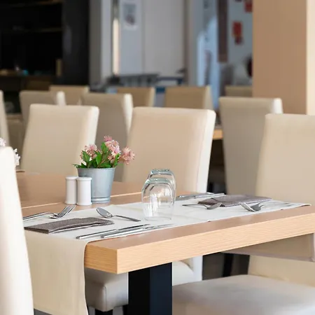 Nautic Hotel & Spa-2
