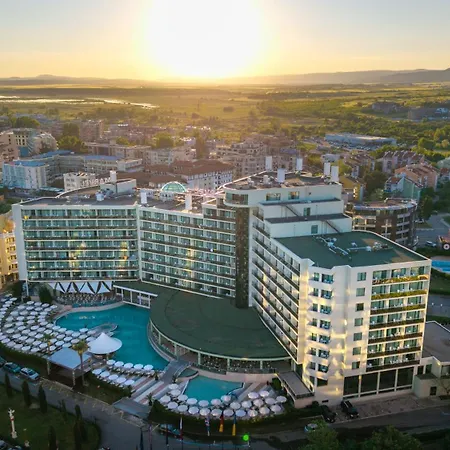Hotel Marvel - Fully Renovated Free Beach Access-2