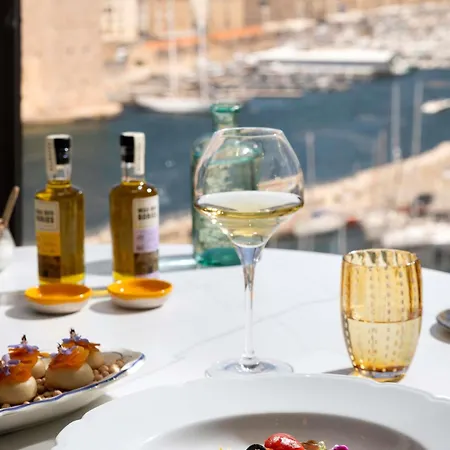Sofitel Marseille Vieux-Port-3