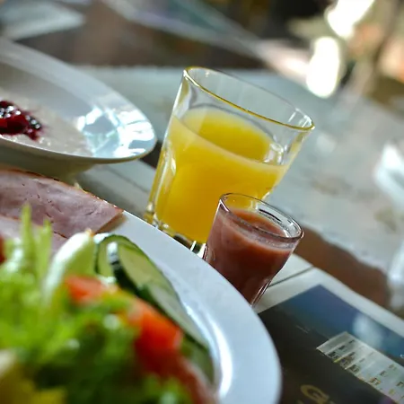 Grand Hotel Mustaparta-2