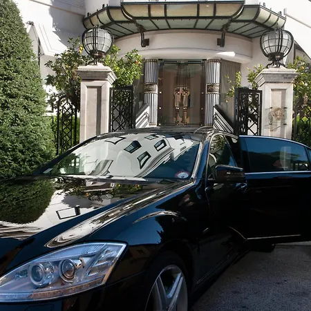 Hotel Lord Byron - Small Luxury Hotels Of The World-2
