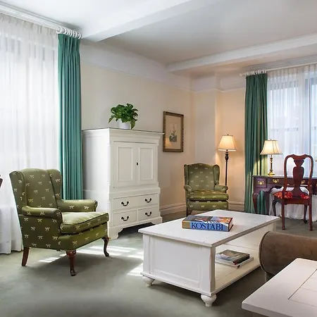 Roger Smith Hotel-2