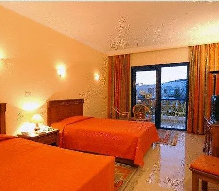 Tropicana Jasmine Club-3