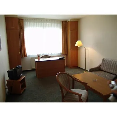 Hotel Kubrat An Der Spree-3