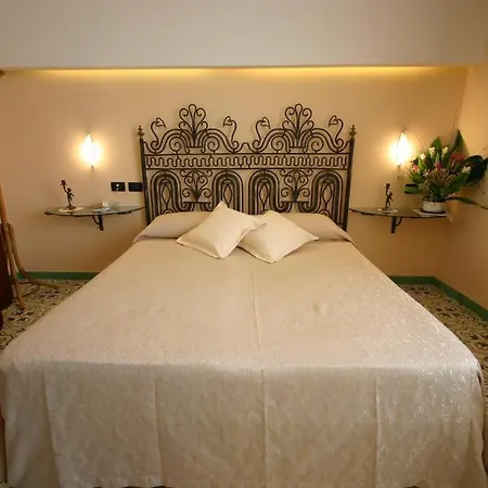 Sorrento Inn Guesthouse-2