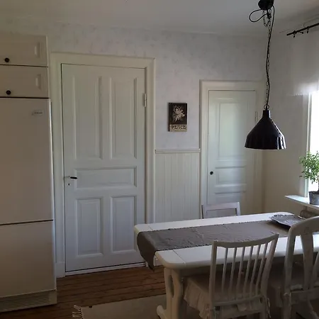 Gröna Lena-2