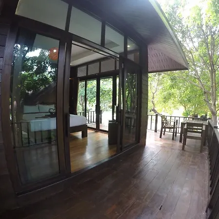 Lipe Sunset Beach Resort-3