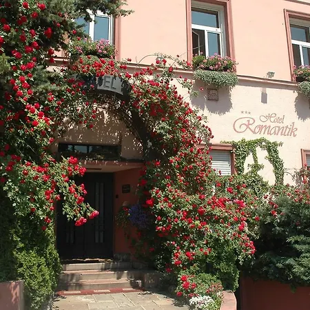 Hotel Romantik Eger-3