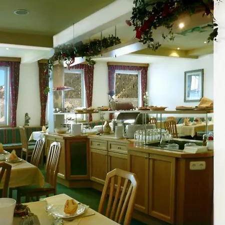 Hotel Germania-3