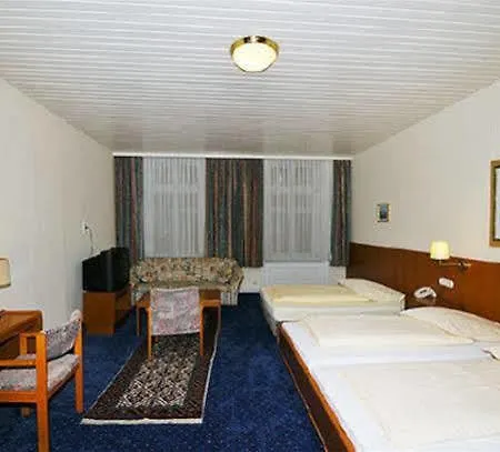 Hotel Bei Der Esplanade-3