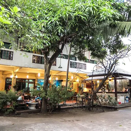 Lamphuhouse Bangkok-2