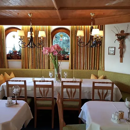 Hotel Ehrenreich-2