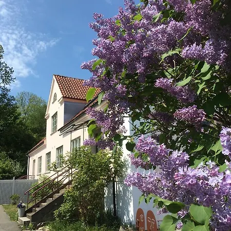 Mellby 11 Bed & Breakfast-2