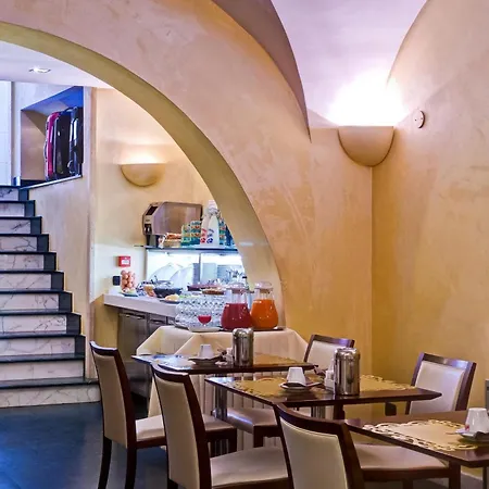 Crosti Hotel-3
