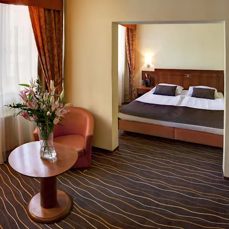 Luxury Family Hotel Bila Labut-3