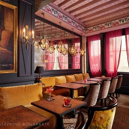 Hotel De Josephine Bonaparte-2