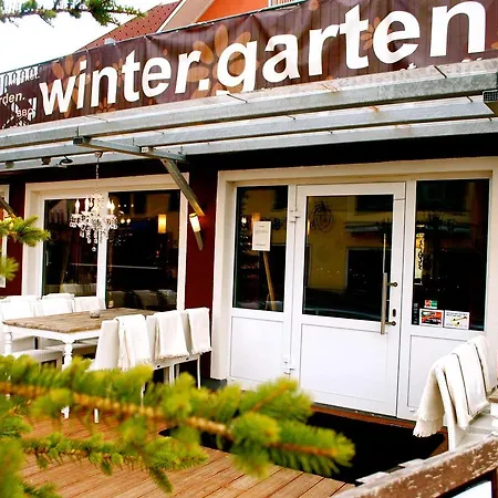 Hotel Wintergarten-2