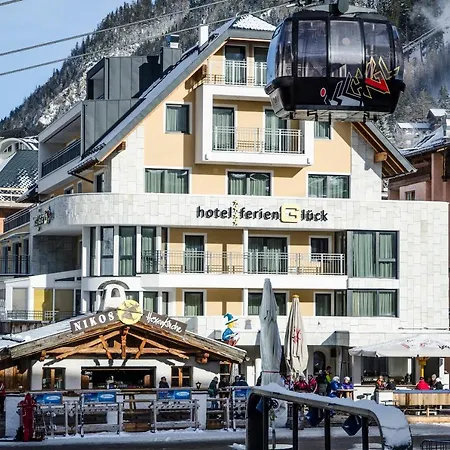 Hotel Ferienglueck-2