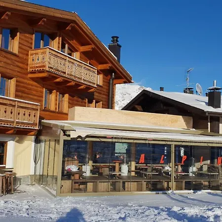 Alpino Lodge Bivio-3