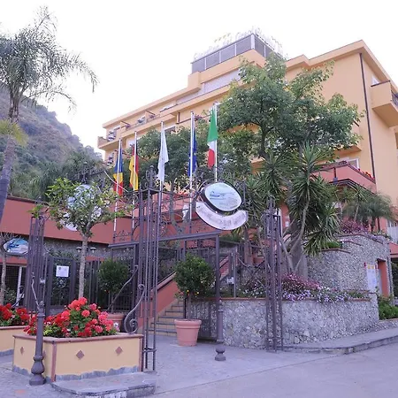 Art Hotel Diamond Naxos Taormina-2