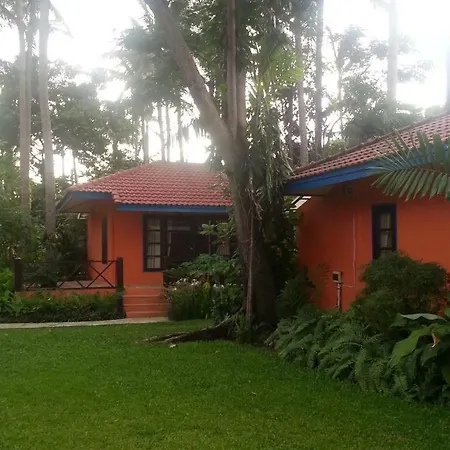 Tradewinds Cottages-2
