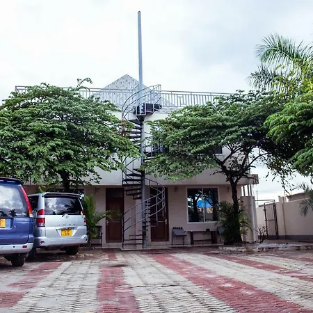 Triniti Airport Hotel-2