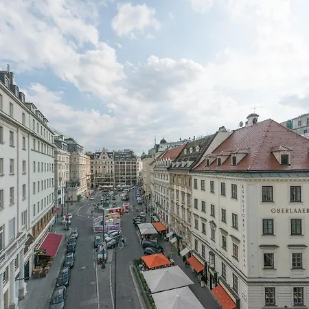 Pension Neuer Markt-3