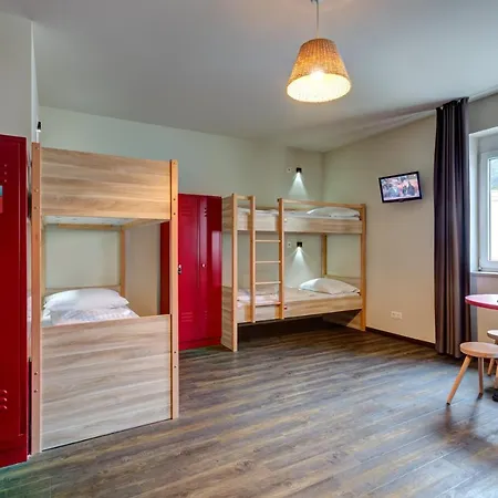 Meininger Hotel Salzburg City Center-3