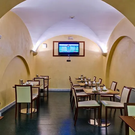 Crosti Hotel-2