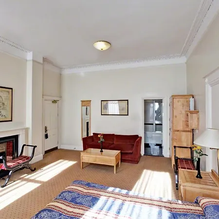 Bertrand'S Townhouse-2