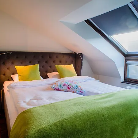 H5 Hotel-2