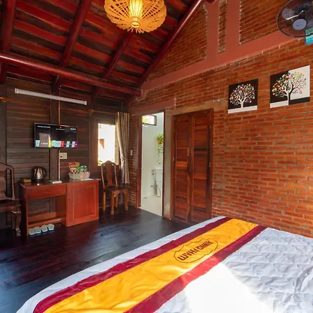 Anna Pham Bungalow - Friendly Local-3
