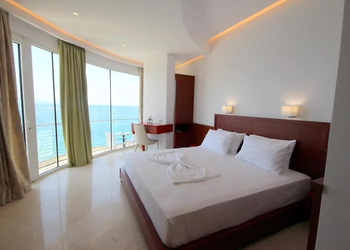 Hotel Delfini Sarandë