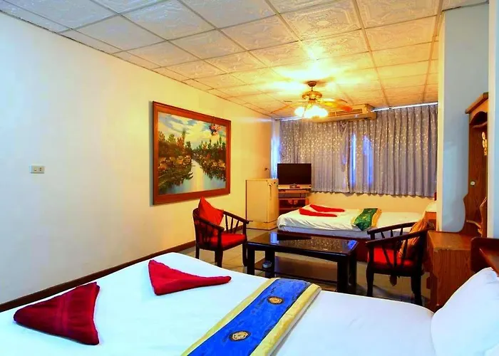 Walking Street Encore Hotel Pattaya