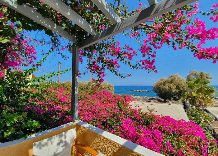 Nostos Beach (Adults Only) Kamári